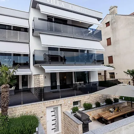 Christina * Crikvenica