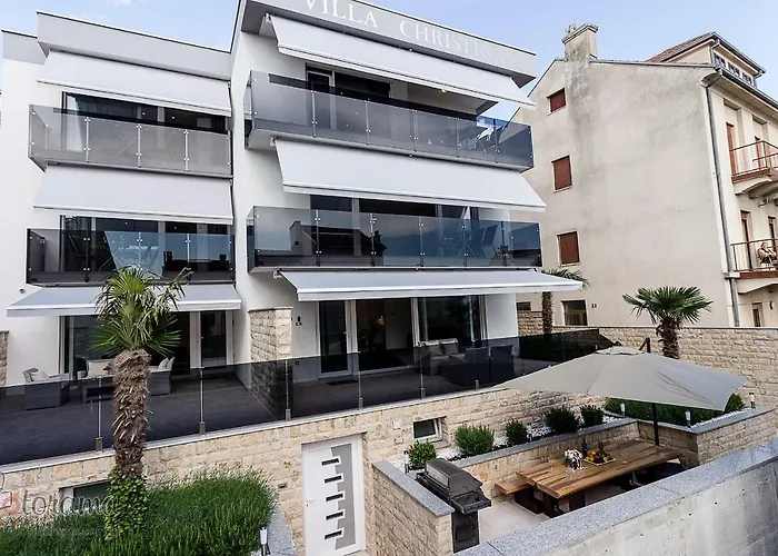 Christina * Crikvenica